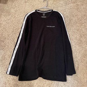 Calvin Klein long sleeve T - size L